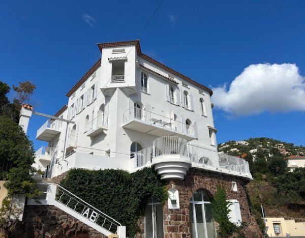 83700 Saint-Raphaël